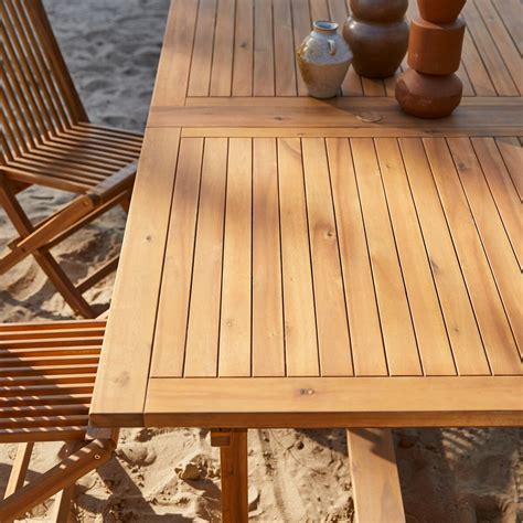 Tavolo da giardino in legno di acacia