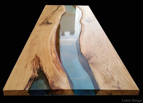 Tavolo fiume in legno e resina