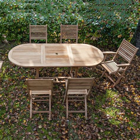Tavolo in legno di teak per esterno
