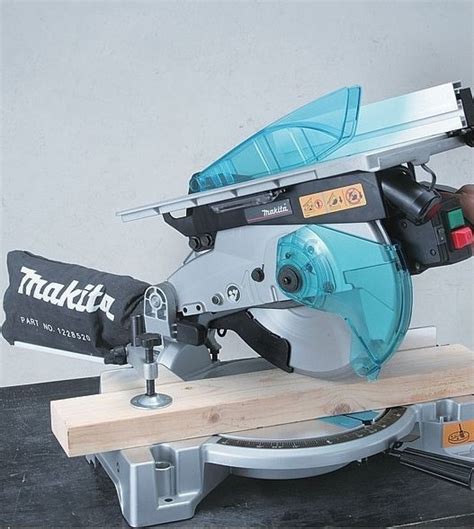 Troncatrice Makita
