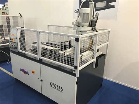 Troncatrice automatica per metalli